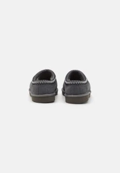 Ugg Tasman - Pantoffels - Dark Grey -Pier One winkel 2863ebce3ac747bba3f0286ad37c9bec