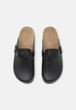 Pier One Leather Unisex - Pantoffels - Black 9 Pier One Leather Unisex - Pantoffels - Black -Pier One winkel 4c2c459ed10b4062bddc395a16224153