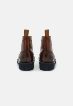 MELVIN & HAMILTON Matthew 7 - Veterboots - Navy/Brown/Rich Tan 8 MELVIN & HAMILTON Matthew 7 - Veterboots - Navy/Brown/Rich Tan -Pier One winkel 67fe3c27c59649e88d4aeb4122ad985c