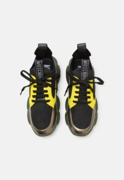 MOSCHINO Teddy Shoes - Sneakers Laag - Fantasy Color -Pier One winkel 6a2069b73c6e4fa29783830a6b55a7a8