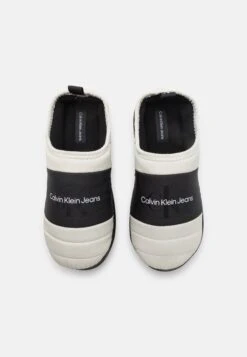 Calvin Klein Jeans Home - Pantoffels - Cirrus Grey 9 Calvin Klein Jeans Home - Pantoffels - Cirrus Grey -Pier One winkel 7db9af3094e24b84b203ebe5aaaae98d