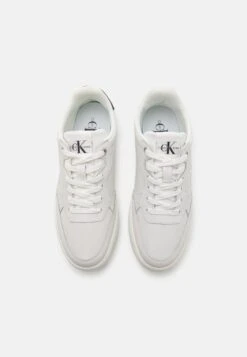 Calvin Klein Jeans Classic Cupsole Mono - Sneakers Laag - White/Black -Pier One winkel 8afaf7b85a454edb8d792d1db497e338