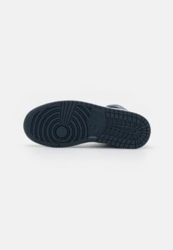 Air Jordan 1 Mid - Sneakers Hoog - Armory Navy/White/Black -Pier One winkel a134181711e24862a9c6f11b1a02b6c9