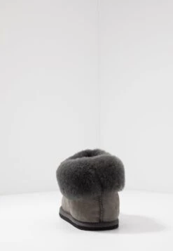 Shepherd Krister - Instappers - Asphalt -Pier One winkel f15dccf690464b04a518c8fc5ad52d2c